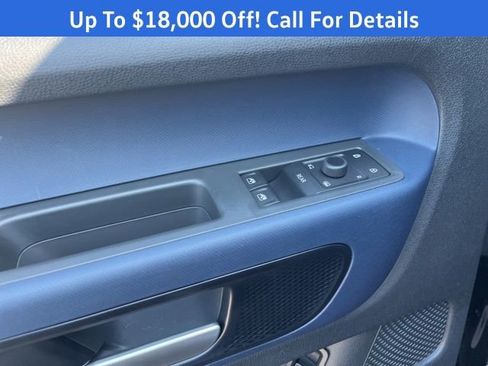 New 2025 Volkswagen ID. Buzz Pro S image 26