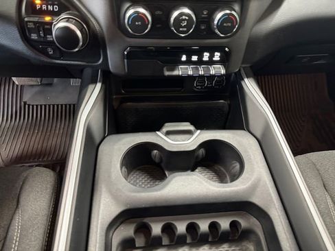 Used 2020 RAM 1500 Big Horn AWD/4WD image 14