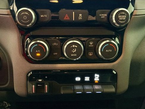 Used 2023 RAM 2500 Tradesman AWD/4WD image 16