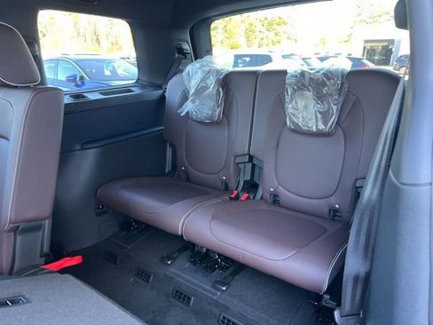 New 2025 Volkswagen ID. Buzz Pro S image 29