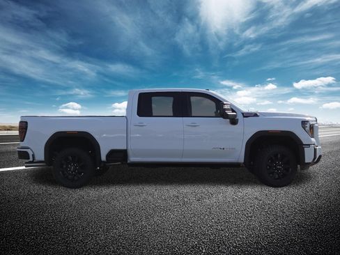 New 2026 GMC Sierra 2500 AT4 w/ AT4 Premium Plus Package AWD/4WD image 22