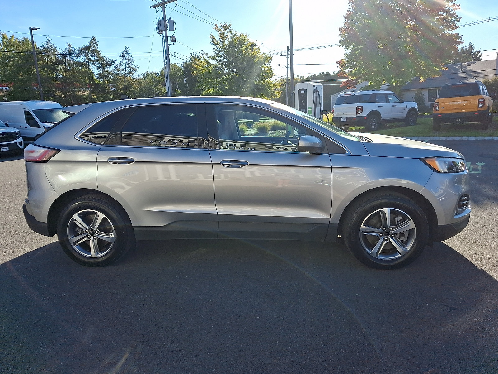 Used 2024 Ford Edge SEL w/ Convenience Package AWD/4WD image 4