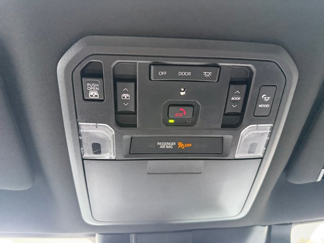 Used 2025 Toyota Tundra Platinum AWD/4WD image 22