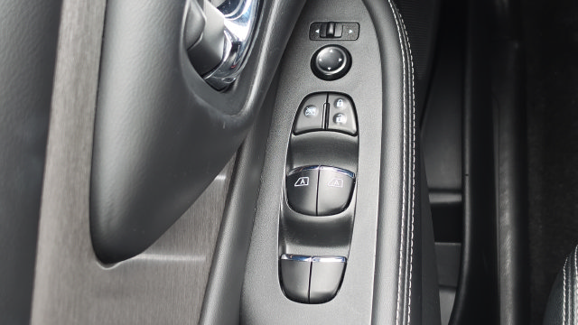 Used 2023 Nissan Murano SL AWD/4WD image 12