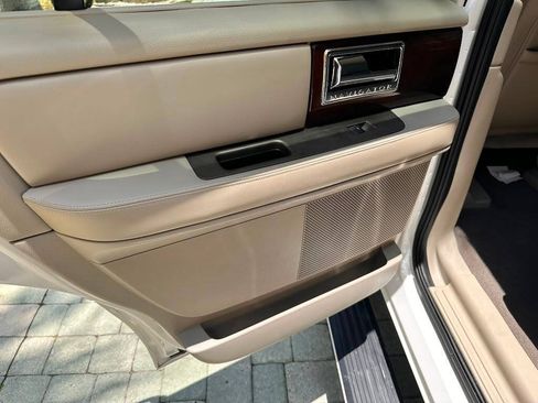 Used 2014 Lincoln Navigator 2WD image 73