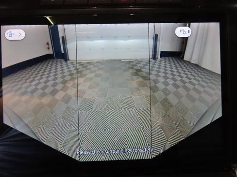 Used 2024 Ford F150 Platinum w/ FX4 Off-Road Package image 18