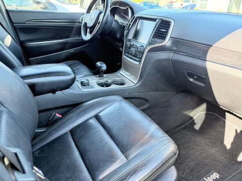 Used 2014 Jeep Grand Cherokee Limited AWD/4WD image 8