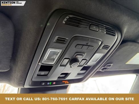 Used 2024 Cadillac Escalade Sport Platinum image 32