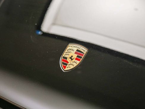 Certified 2025 Porsche Macan S AWD/4WD image 13
