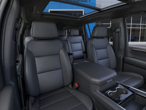 New 2026 Chevrolet Suburban Z71 w/ Comfort Package image 16