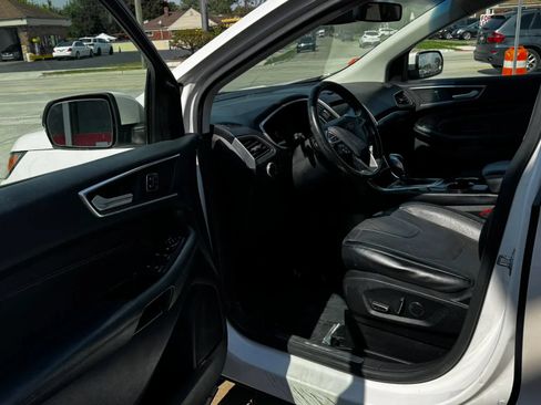 Used 2017 Ford Edge Titanium w/ Equipment Group 302A AWD/4WD image 11