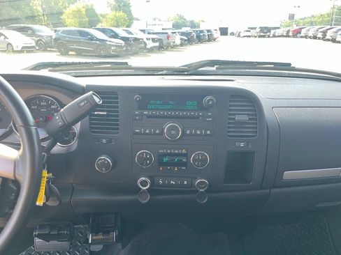 Used 2011 GMC Sierra 1500 SLE w/ Power Tech Package AWD/4WD image 24