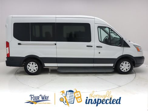 Used 2018 Ford Transit 350 XLT RWD image 3