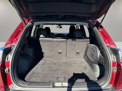 Used 2019 Jeep Cherokee Limited image 13