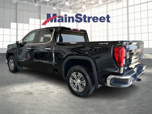 Used 2025 GMC Sierra 1500 SLT AWD/4WD image 3