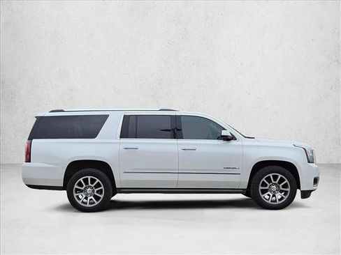 Used 2016 GMC Yukon XL Denali w/ Open Road Package RWD image 4