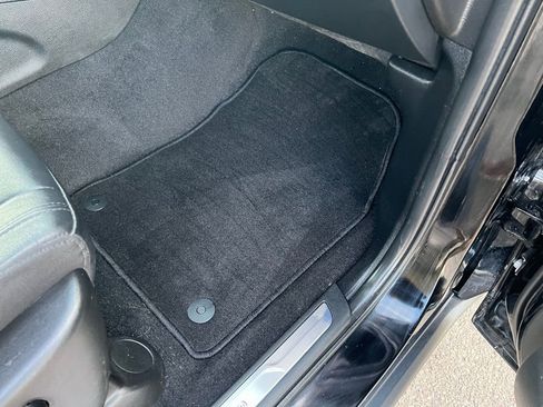 Used 2022 Jeep Grand Cherokee Limited image 10