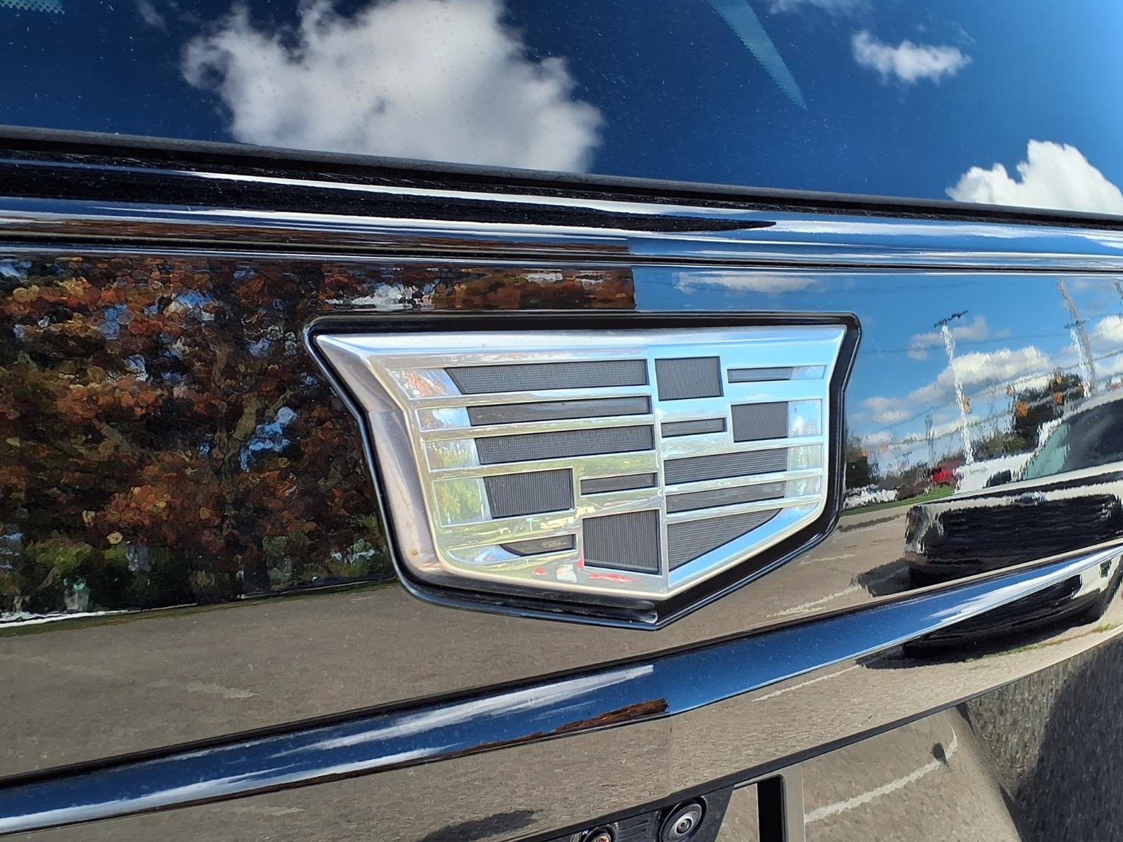 Used 2025 Cadillac Escalade ESV Sport Platinum AWD/4WD image 10