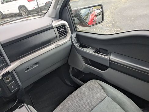 Used 2023 Ford F150 XLT AWD/4WD image 18