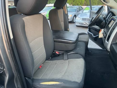 Used 2011 RAM 1500 Classic SLT AWD/4WD image 31