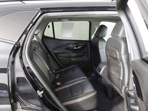 Used 2024 GMC Terrain AT4 w/ LPO, Floor Liner Package AWD/4WD image 31