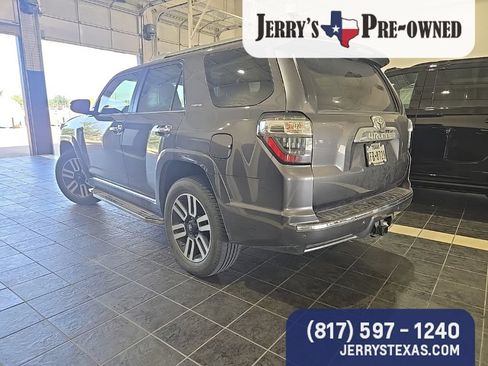 Used 2018 Toyota 4Runner Limited AWD/4WD image 5