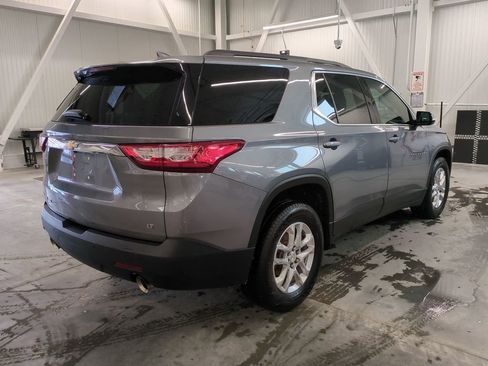 Used 2019 Chevrolet Traverse LT image 3