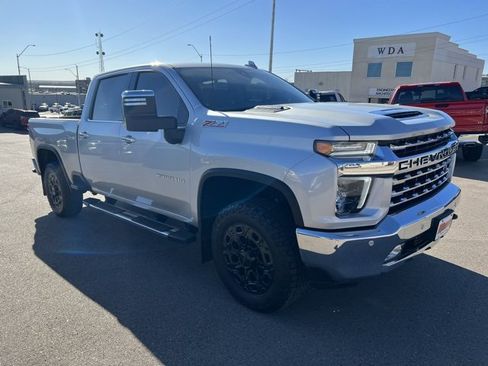 Used 2022 Chevrolet Silverado 2500 LTZ w/ LTZ Plus Package image 2