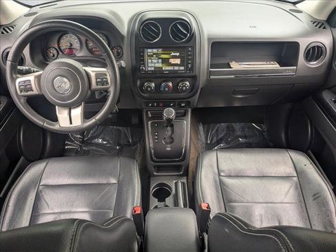 Used 2017 Jeep Patriot High Altitude AWD/4WD image 18