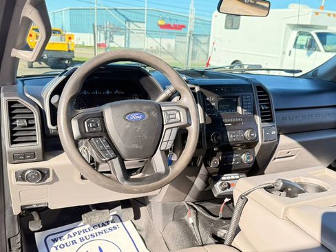 Used 2017 Ford F350 XL image 18