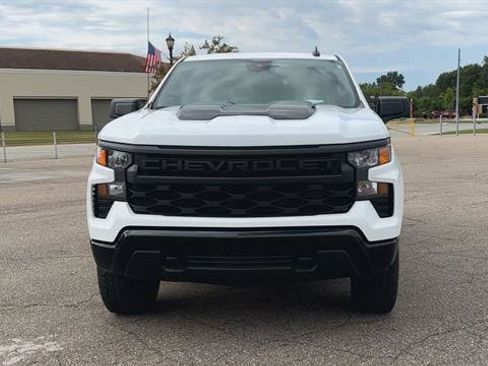 Used 2025 Chevrolet Silverado 1500 Custom Trail Boss w/ Turbomax Blackout Package AWD/4WD image 3