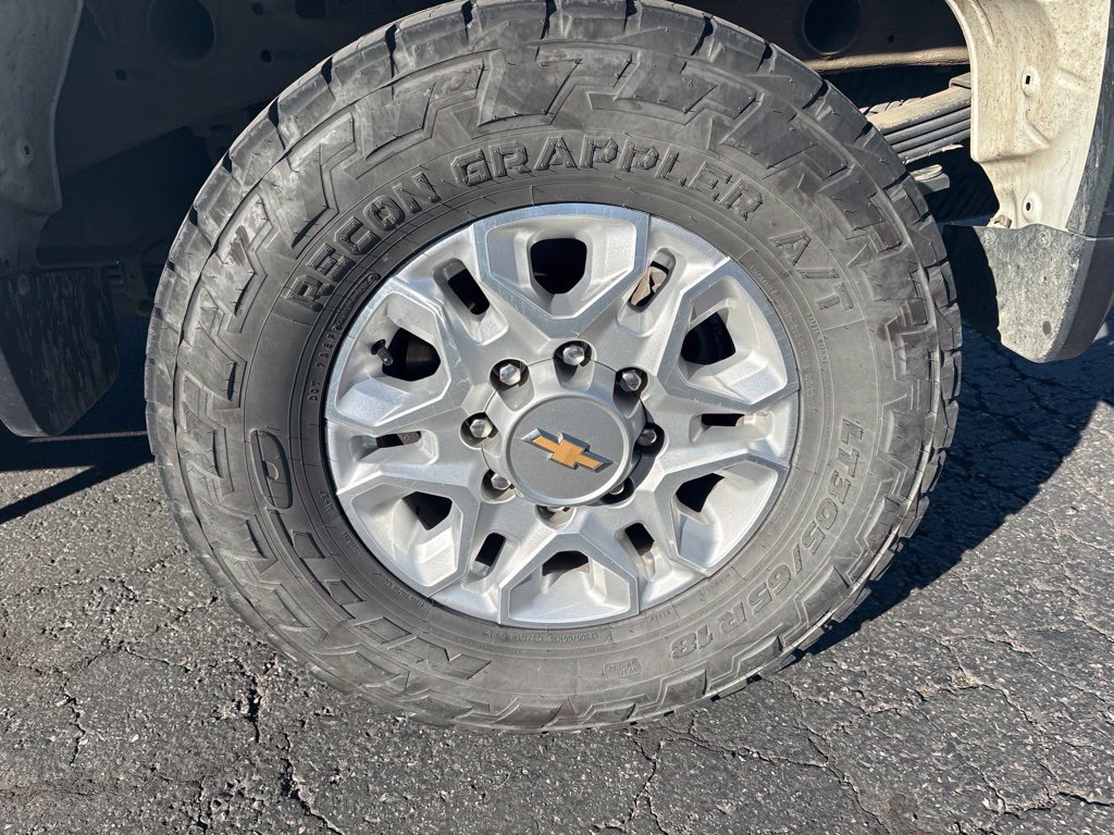 Used 2021 Chevrolet Silverado 2500 LT w/ Fleet Comfort Package AWD/4WD image 26
