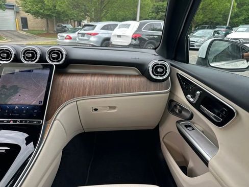 Certified 2025 Mercedes-Benz GLC 300 image 16