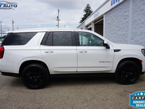 Used 2022 GMC Yukon Denali w/ Denali Ultimate Package AWD/4WD image 12