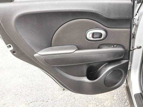 Used 2017 Kia Soul image 24