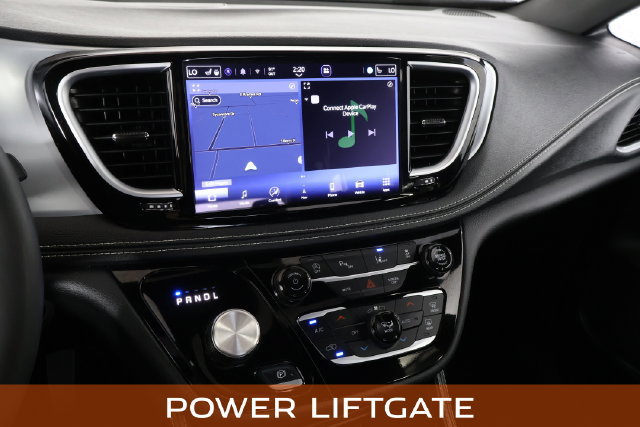 Used 2025 Chrysler Pacifica Limited FWD image 24