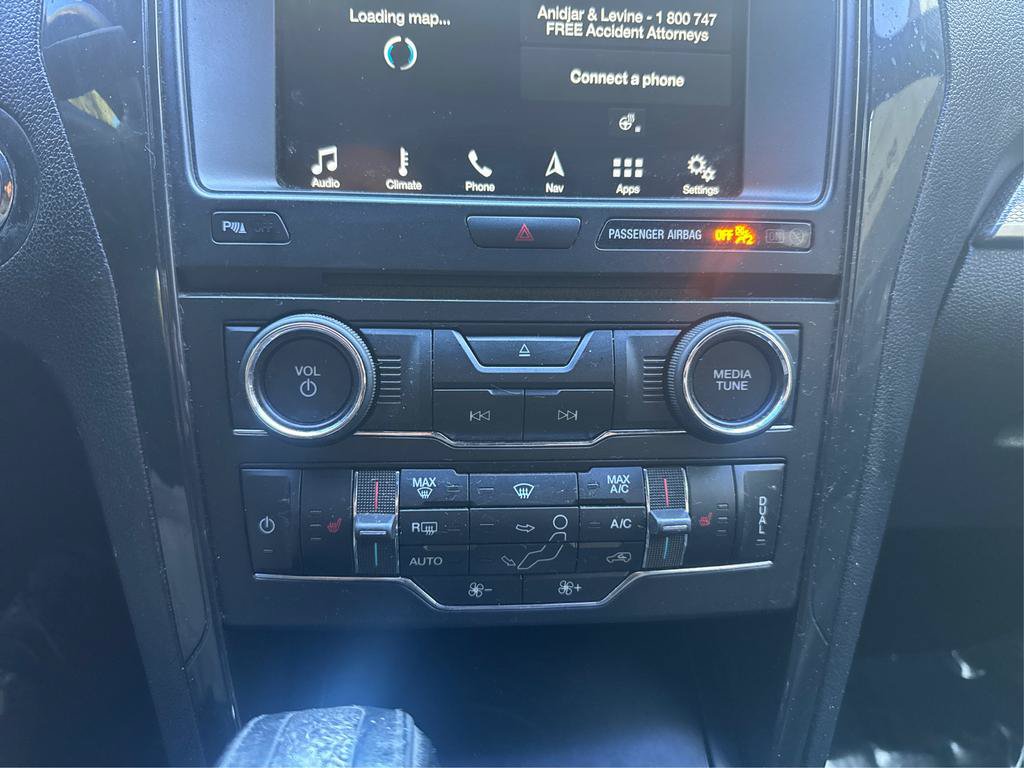 Used 2018 Ford Explorer XLT w/ Equipment Group 202A FWD image 27
