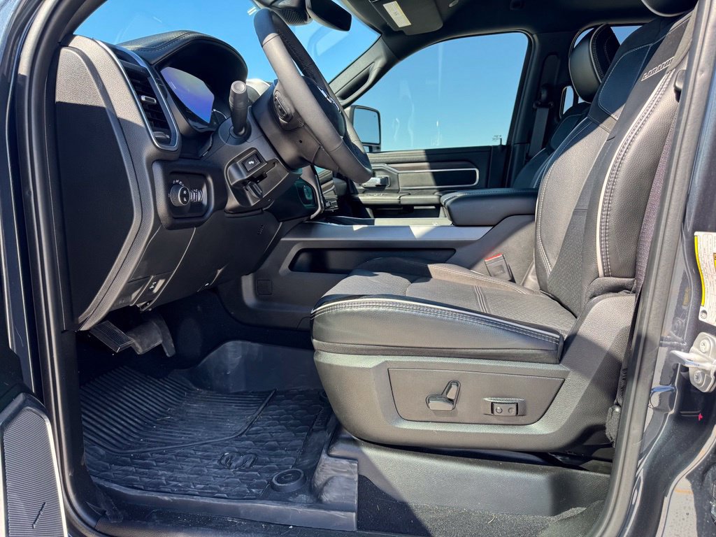 Used 2026 RAM 2500 Laramie AWD/4WD image 23