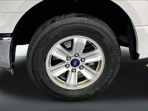Used 2015 Ford F150 XLT RWD image 28