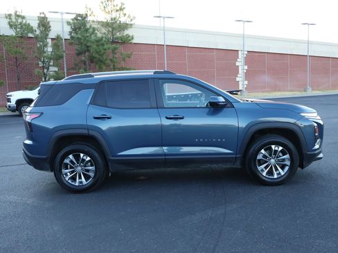 Used 2025 Chevrolet Equinox LT w/ Convenience Package II FWD image 30
