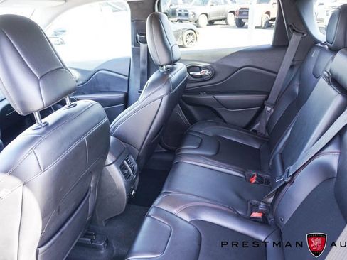 Used 2019 Jeep Cherokee Trailhawk w/ Cold Weather Group image 37