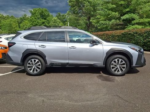 Certified 2024 Subaru Outback Premium AWD/4WD image 7