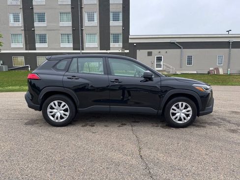 Used 2023 Toyota Corolla Cross L AWD/4WD image 13