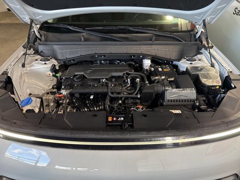 Used 2024 Hyundai Kona SE image 45