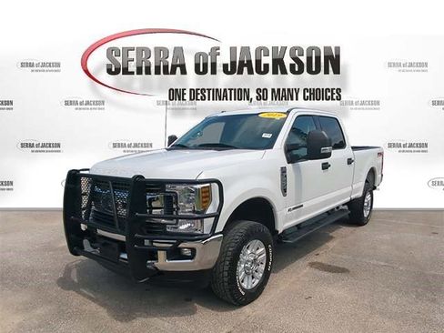 Used 2019 Ford F250 XLT w/ XLT Value Package AWD/4WD image 4