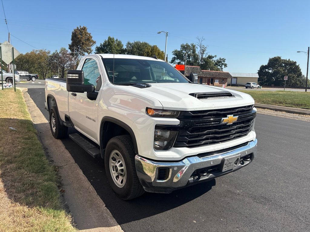 Used 2025 Chevrolet Silverado 3500 W/T AWD/4WD image 8