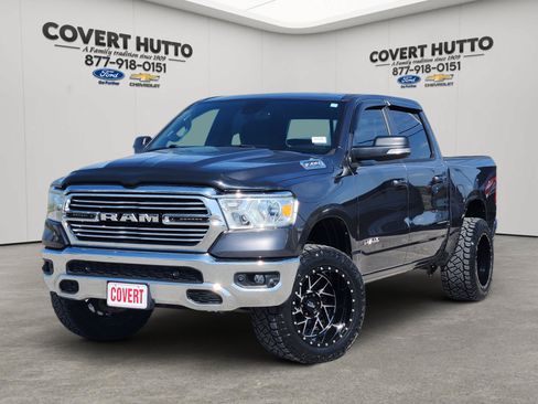 Used 2021 RAM 1500 Big Horn AWD/4WD image 1