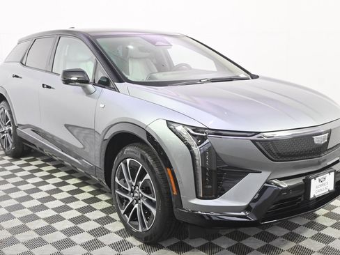 New 2026 Cadillac Optiq Sport 1 image 8