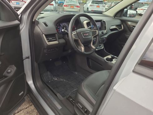 Used 2023 GMC Terrain Denali w/ Denali Premium Package image 10