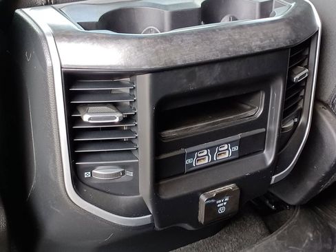 Used 2021 RAM 1500 Big Horn AWD/4WD image 31